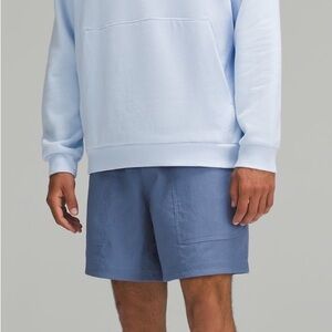Lululemon/NWT/Men’s Relaxed-Fit-Pull-on Short 7’ Light Woven SIZE-MED
